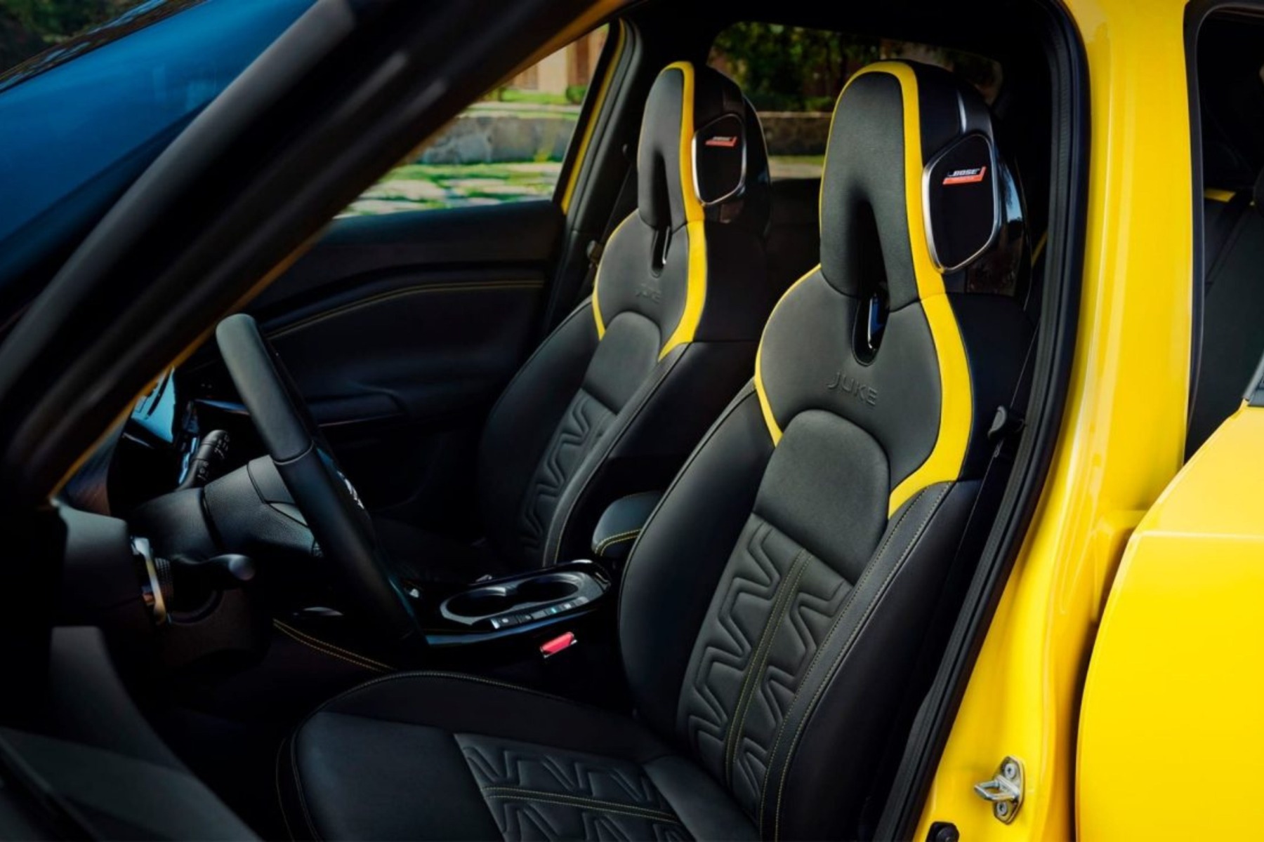 Sièges N-Sport Uniques avec Finitions Sport