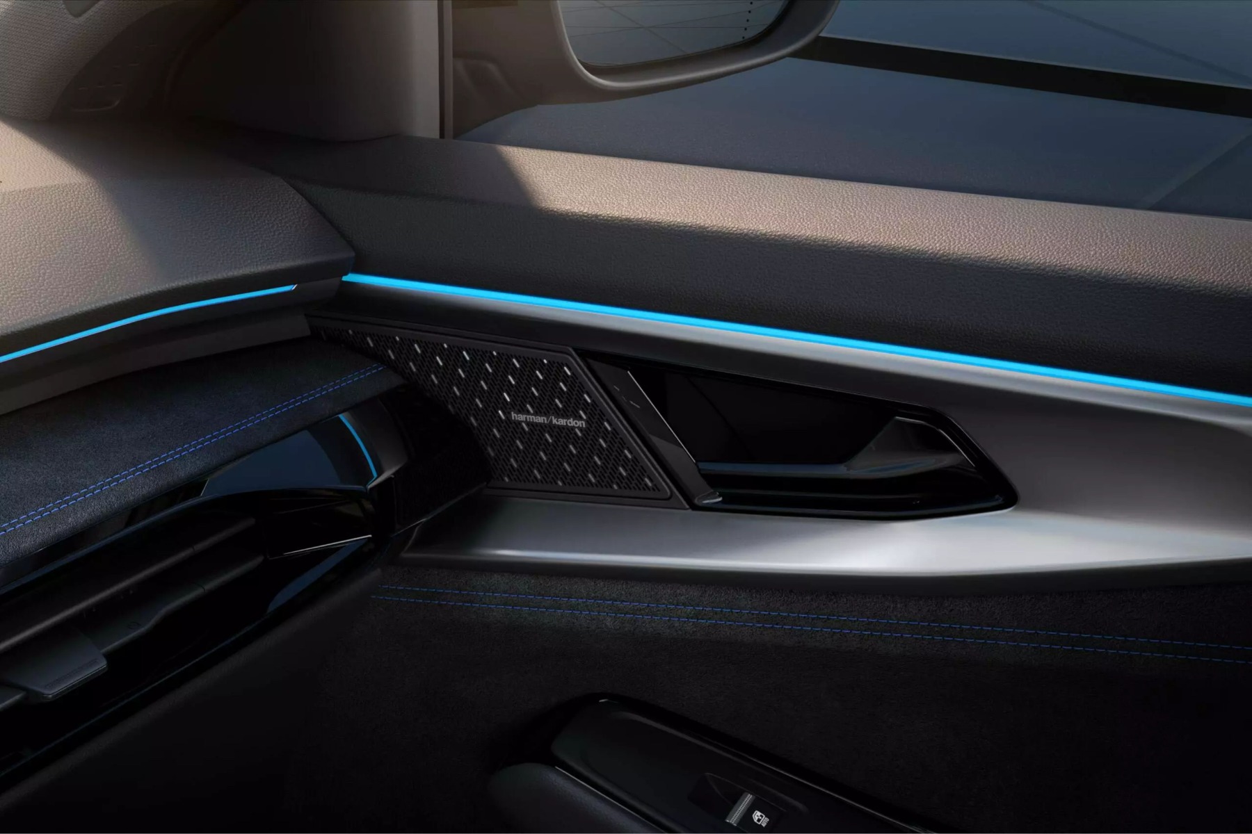Son Harman-Kardon® avec Spatialisation Sonore